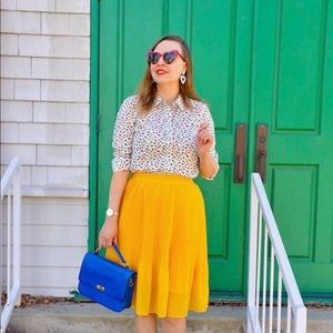 Meet your Posher, Mercedes